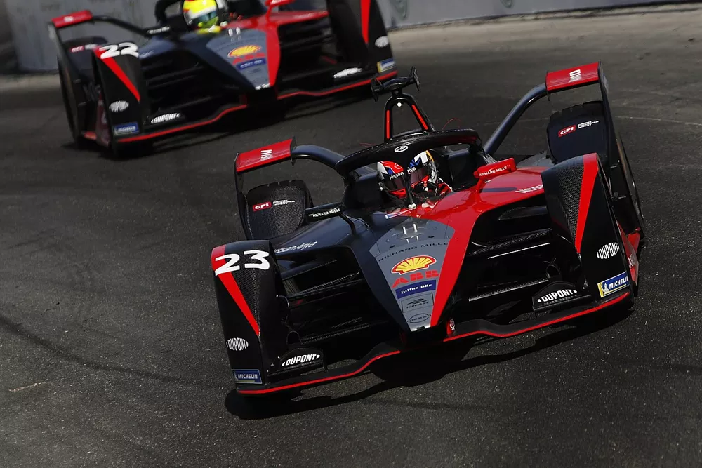 Sebastien Buemi, Nissan e.dams, Nissan IMO2, Oliver Rowland, Nissan e.dams, Nissan IMO2