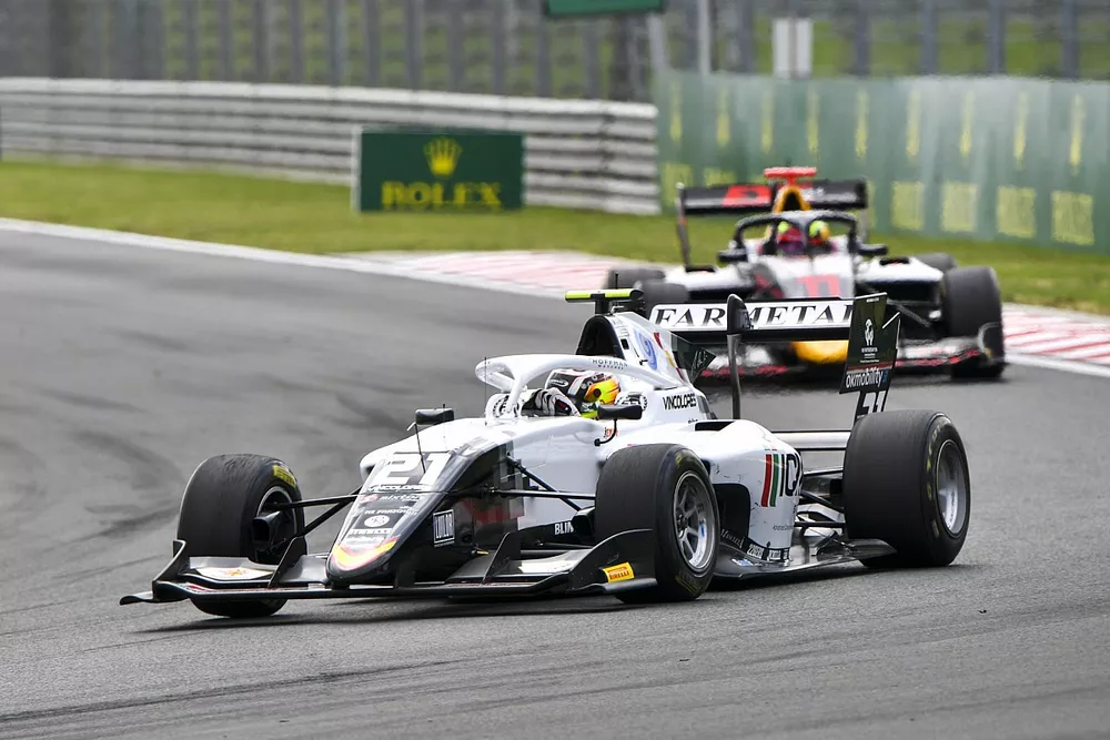 Lorenzo Colombo, Campos Racing y Ayumu Iwasa, Hitech Grand Prix