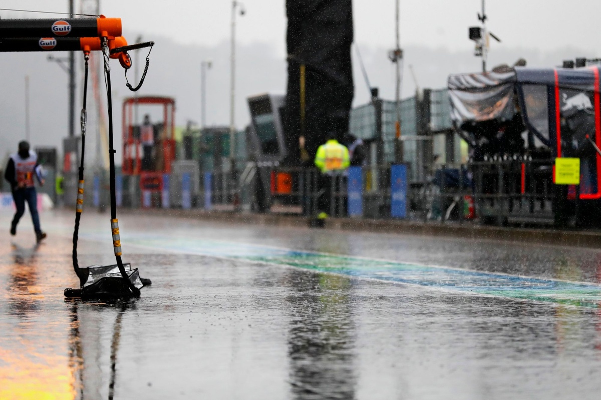 Rain in F1 Belgian GP could wreck Pirelli’s strategy experiment