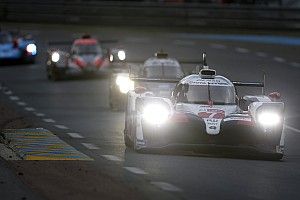 Le Mans: Toyota entra en la noche liderando, Alonso es segundo