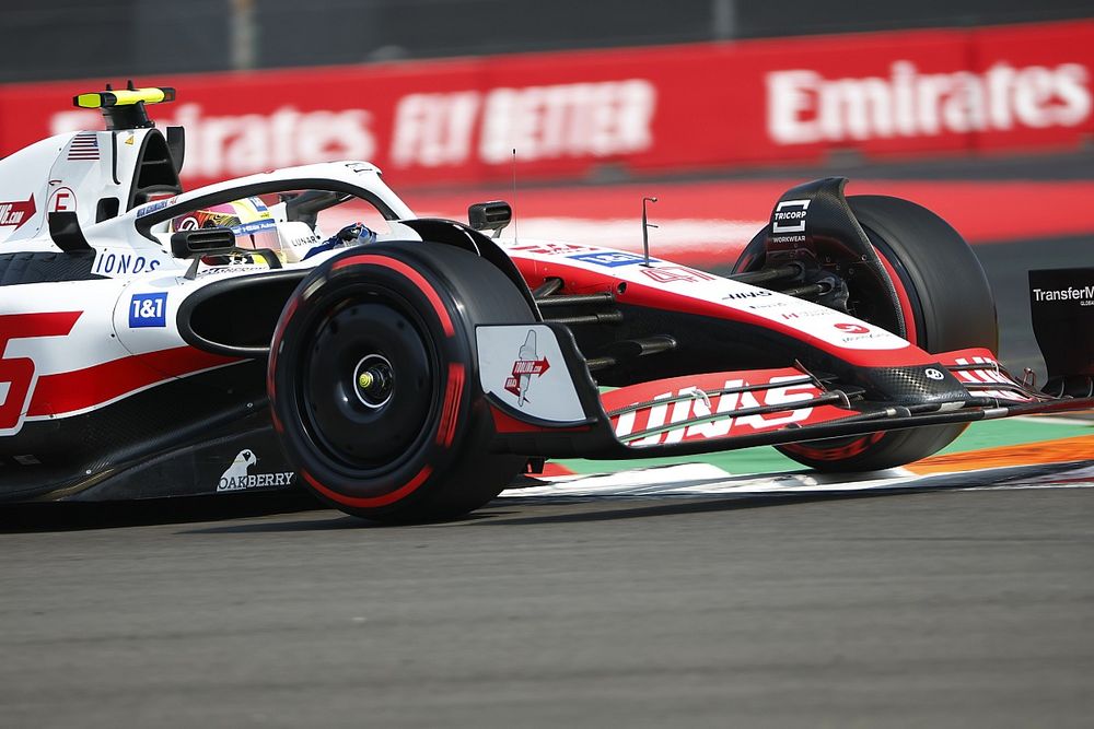 Mick Schumacher, Haas VF-22