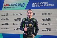 Buemi se lleva la pole de la Fórmula E en Diriyah