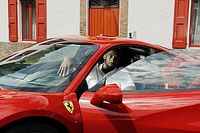 Pilotos lamentan la muerte de Kobe Bryant