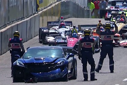Pace car crash delays Detroit IndyCar race