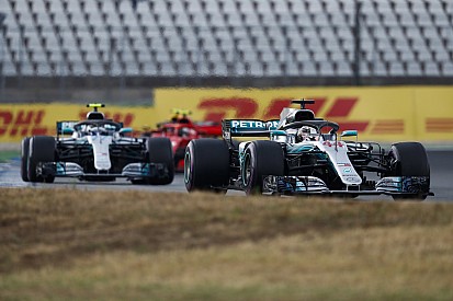 «Понимаю решение Mercedes запретить пилотам бороться». Блог Петрова