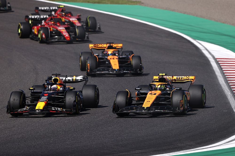 Max Verstappen, Red Bull Racing RB19, Lando Norris, McLaren MCL60, Oscar Piastri, McLaren MCL60, Charles Leclerc, Ferrari SF-23