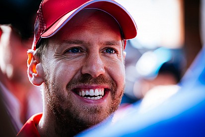 Vettel: "Gli ingegneri della Ferrari sono molto furbi, domani andrà meglio"
