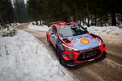 Neuville : "Seuls Tänak et Loeb n'ont pas commis d'erreurs"