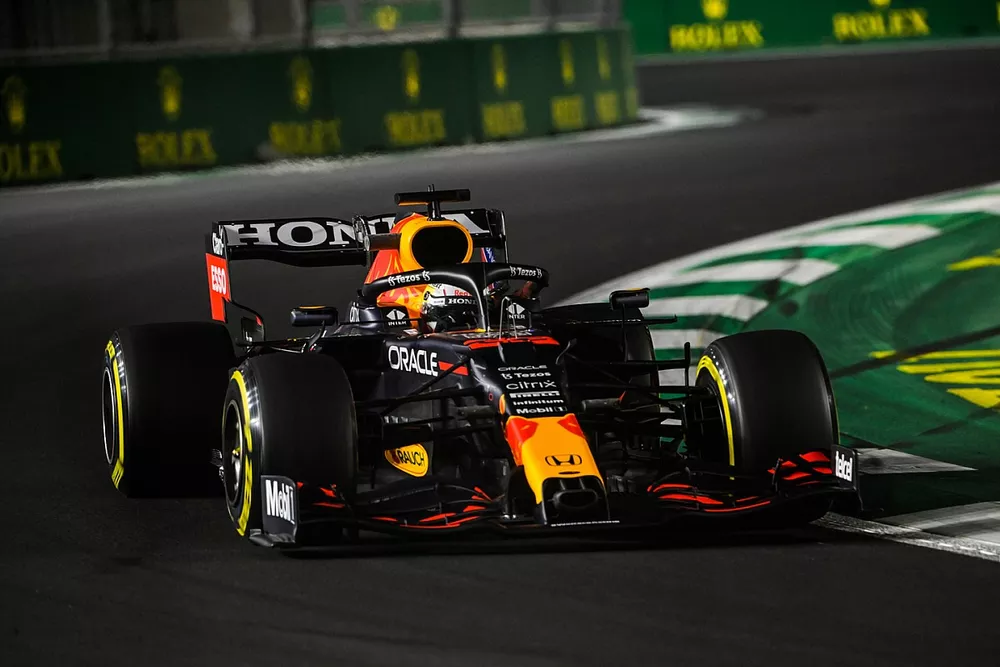 Max Verstappen, Red Bull Racing RB16B