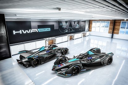 HWA onthult Formule E-livery en bevestigt Paffett als eerste coureur