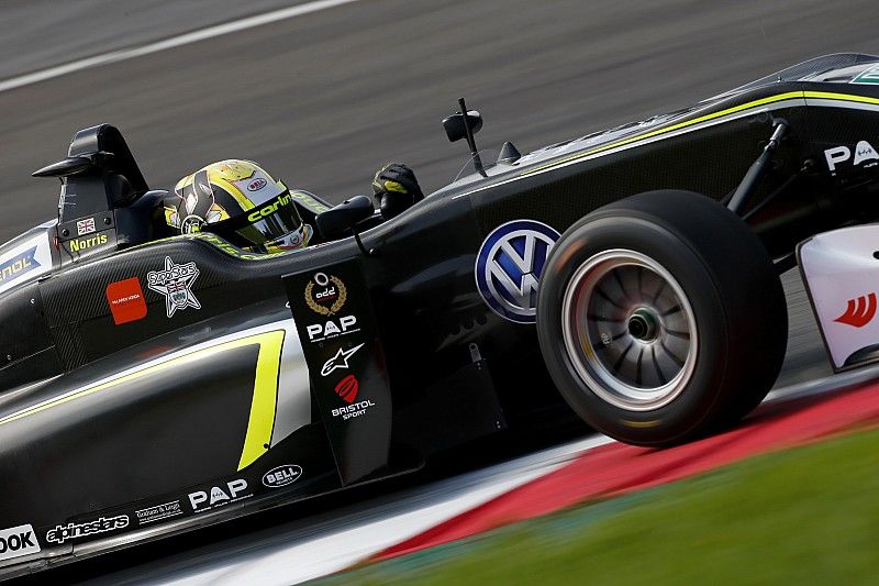 Lando Norris, Carlin Dallara F317 - Volkswagen