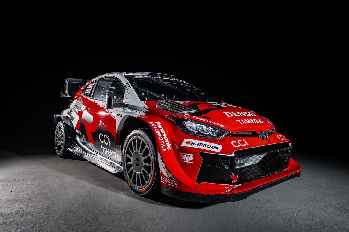 Toyota prend des couleurs en WRC