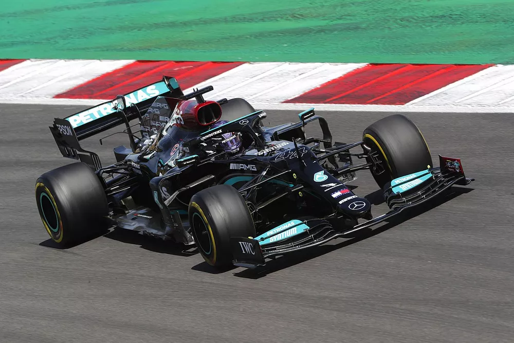 Lewis Hamilton, Mercedes W12