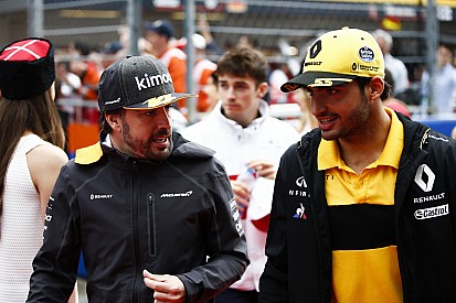Alonso's exit a lesson for F1, says Sainz