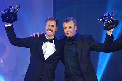 Raikkonen fue la estrella de los cena de Gala de la FIA donde Hamilton fue coronado