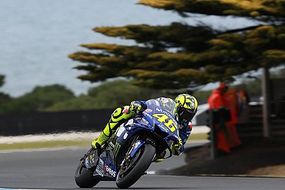 Rossi: “Para dar una vuelta rápida aquí, con gotas de lluvia en la visera, hay que tener pelotas”