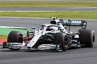 Bottas supera a Hamilton por 0s069 en el viernes de Silverstone