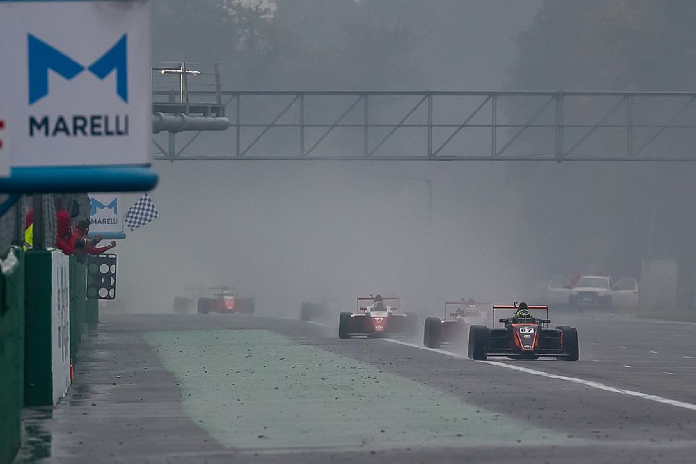 Oliver Bearman, Van Amersfoort Racing 