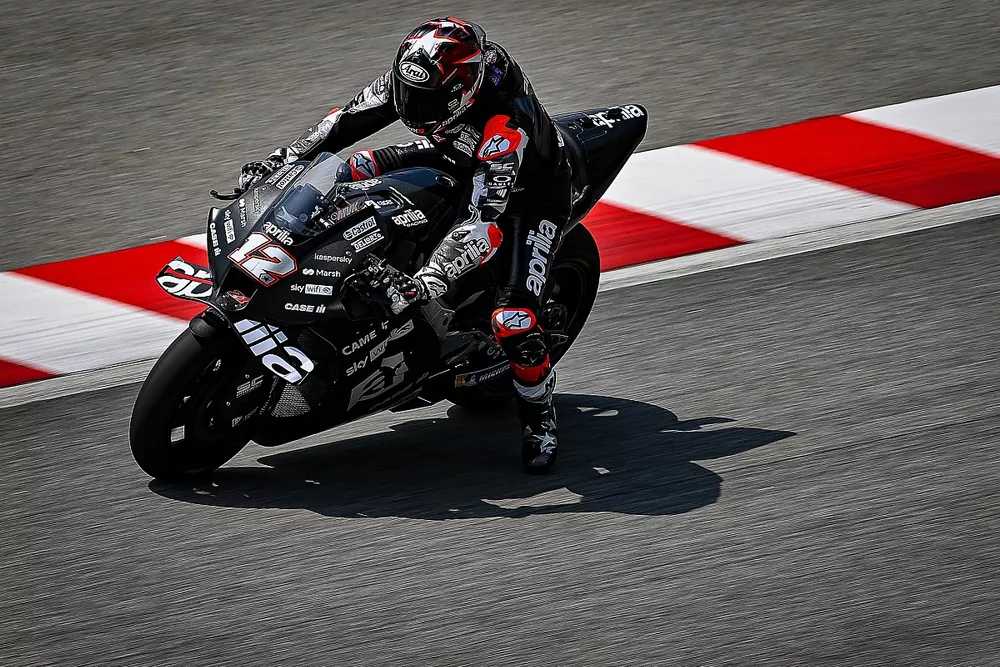 Maverick Vinales, Aprilia Racing Team