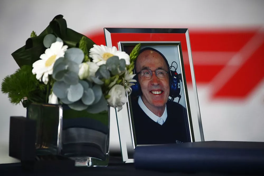 Il paddock ricorda Sir Frank Williams