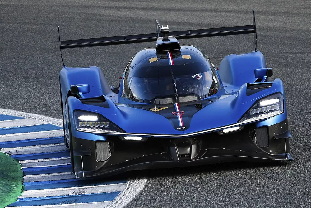 L'Alpine A424 LMDh lors des essais &agrave; Jerez