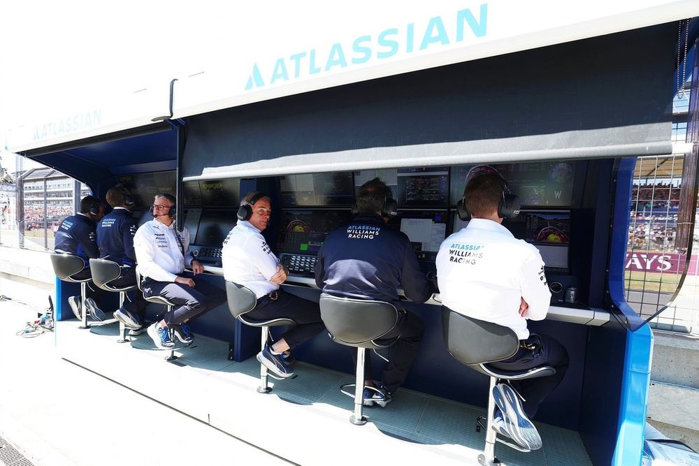 Williams en el pit wall