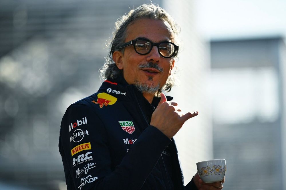 لوران ميكيز، مدير فريق ريد بُل ريسينغ
