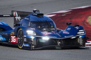 Nadchodzi chrzest bojowy Alpine