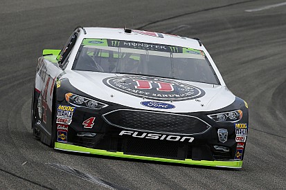 Harvick: "I needed about 25 more laps" to pass Kyle Busch