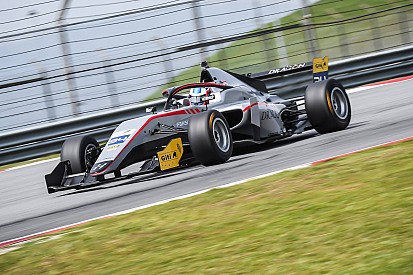 F3 Asia Sepang: Hughes dominasi Race 1, Presley raih poin