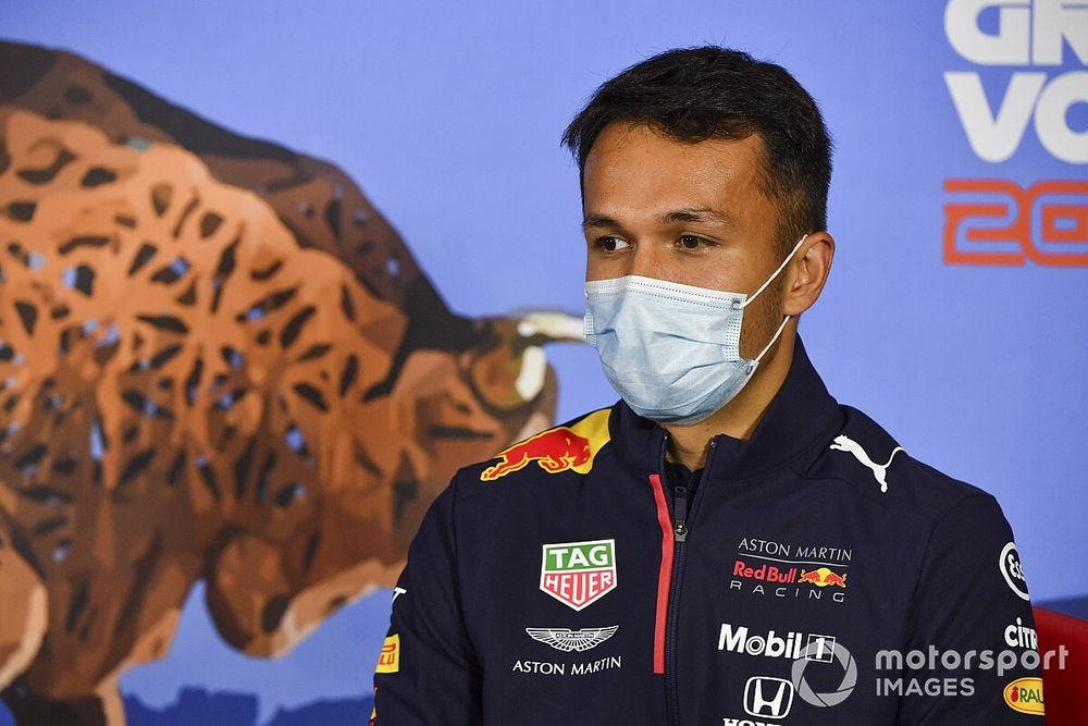 Alex Albon, Red Bull Racing en la conferencia de prensa 