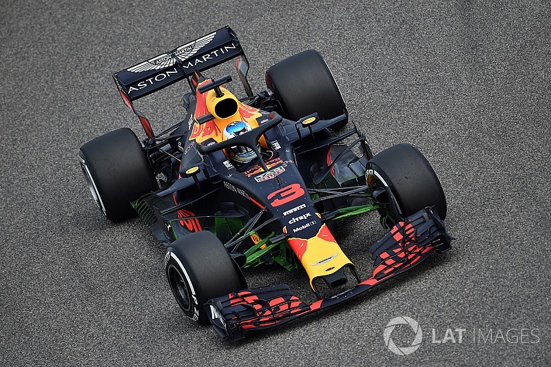 Bahrain, Libere 1: svetta Ricciardo. Ferrari e Mercedes sono vicine