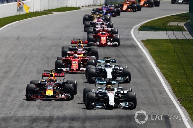 Lewis Hamilton, Mercedes AMG F1 W08, Max Verstappen, Red Bull Racing RB13, Valtteri Bottas, Mercedes AMG F1 W08, Sebastian Vettel, Ferrari SF70H, Daniel Ricciardo, Red Bull Racing RB13, Kimi Raikkonen, Ferrari SF70H, Sergio Perez, Sahara Force India F1 VJM10 and Esteban Ocon, Sahara Force India F1 VJM10 at a restart