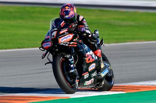 Mart&iacute;n: "Estoy cambiando demasiado mi estilo; ahora necesito que la Aprilia se adapte a m&iacute;"