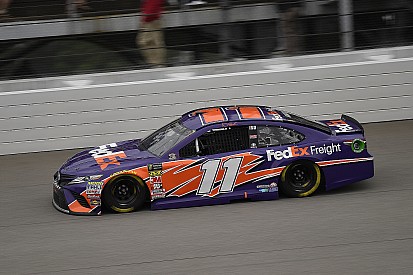 NASCAR: Denny Hamlin dominiert Michigan-Qualifying