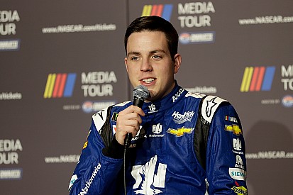 Alex Bowman's approach to superspeedway racing differs from Dale Jr.