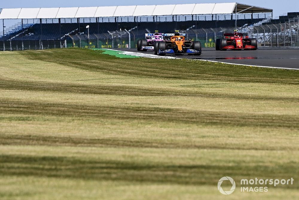 Lando Norris, McLaren MCL35, Lance Stroll, Racing Point RP20 Y Charles Leclerc, Ferrari SF1000