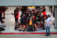 Red Bull rompi&oacute; el toque de queda para configurar su RB16