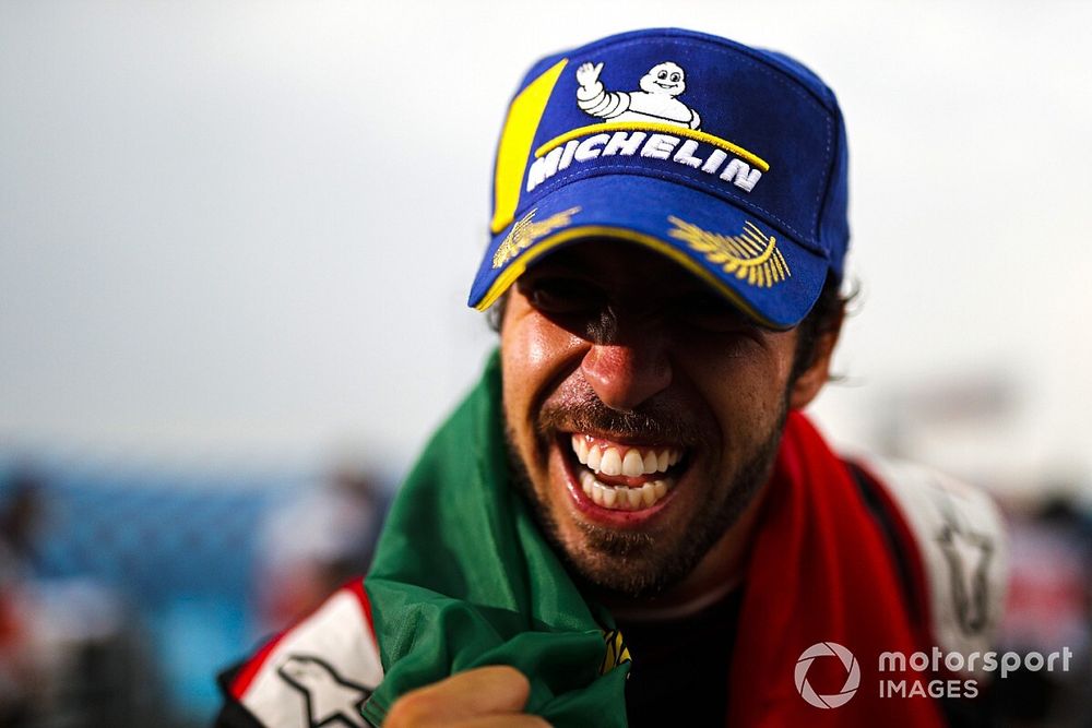 Antonio Felix da Costa, DS Techeetah, DS E-Tense FE20, wins the Formula E Championship
