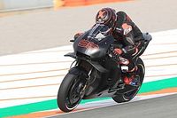 Lorenzo all'uscita dal box Honda a Valencia: "Sono molto contento"