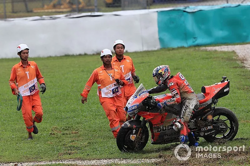 Andrea Dovizioso, Ducati Team crash