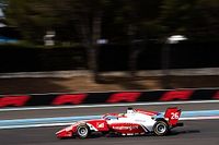 Armstrong consigue la pole en F3