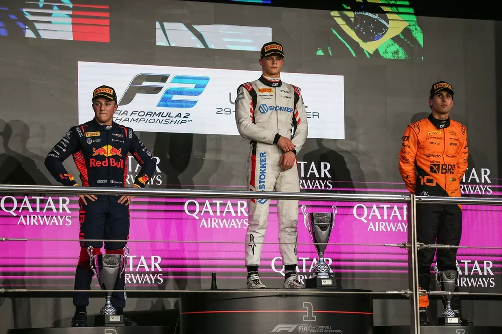 Paul Aron, Hitech Pulse-Eight, Isack Hadjar, Campos Racing, e Gabriel Bortoleto, Invicta Racing