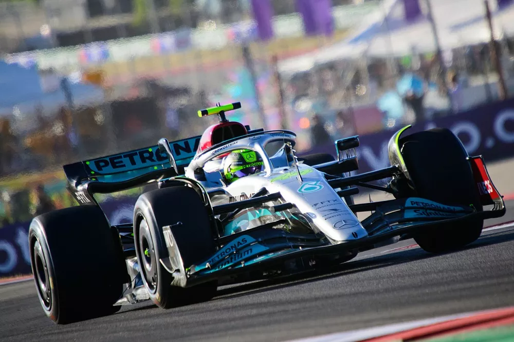 Lewis Hamilton, Mercedes W13