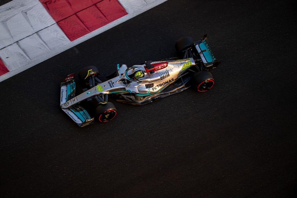 Lewis Hamilton, Mercedes W13 