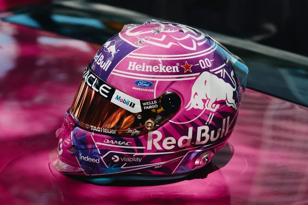 Casco de Max Verstappen para el GP de Miami