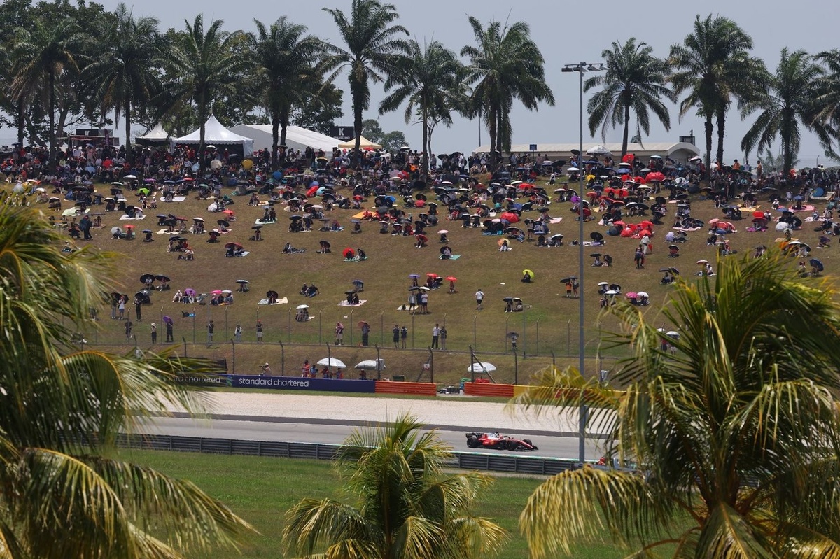 Bahrein F1 en Malasia - Leclerc lidera una extraña FP2 en Sepang