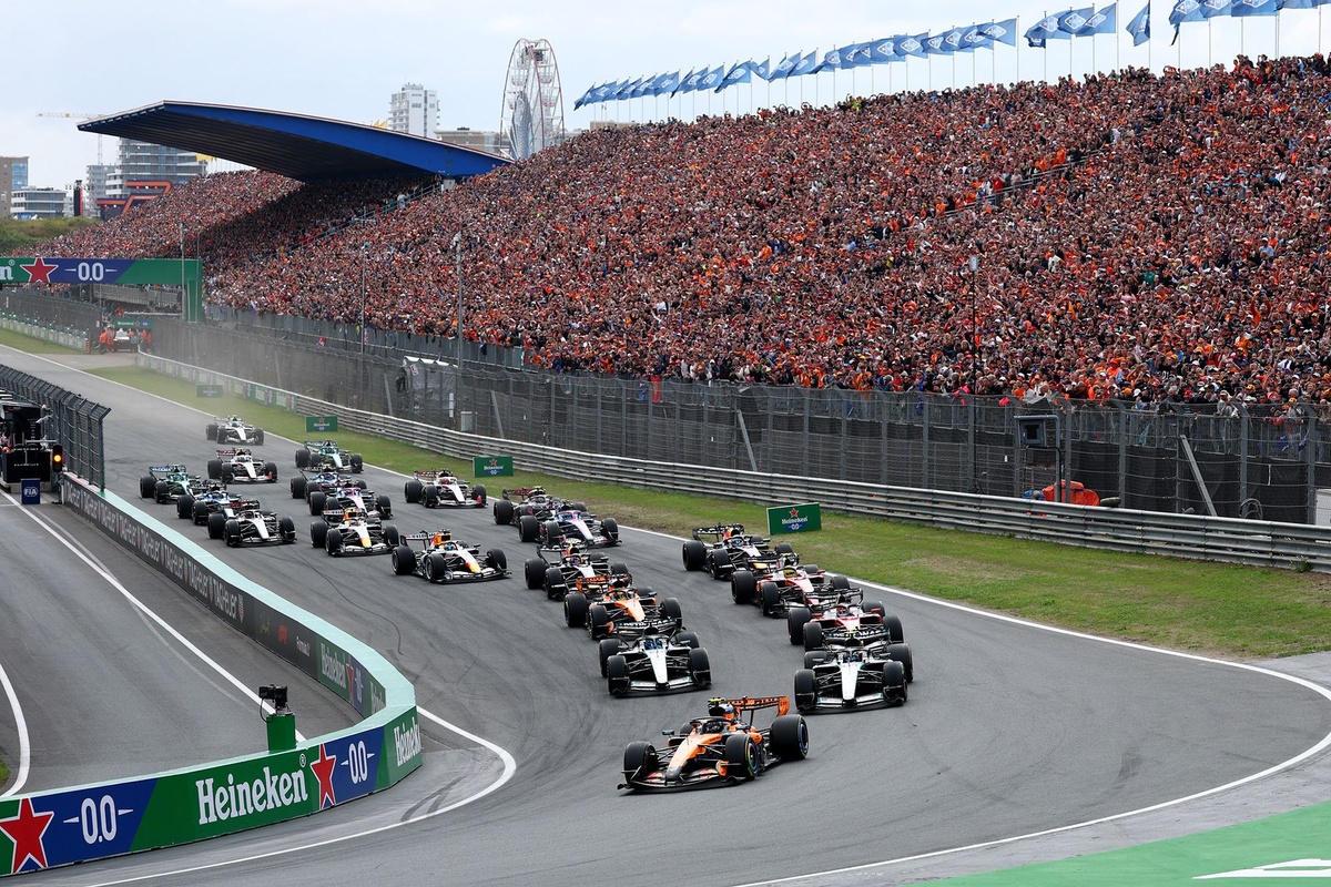 Dutch F1 grand prix red flagged after huge Max Verstappen crash