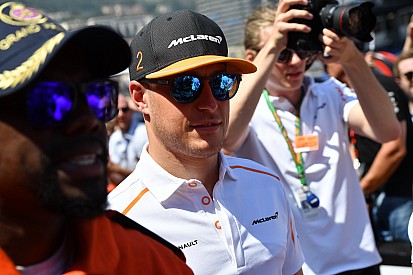 A Mercedes csapatfőnöke még időt adna Vandoorne-nak, a "jövő Sennájának"