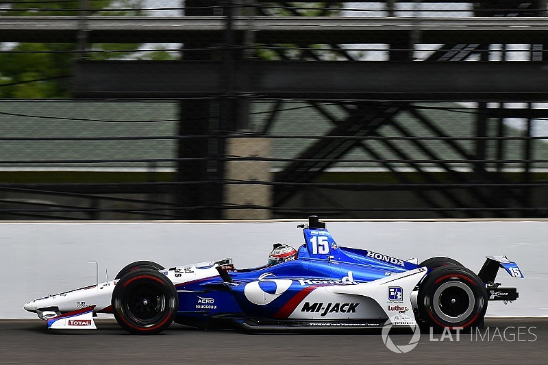 Indy 500: Rahal lider, Hildebrand duvara çarptı